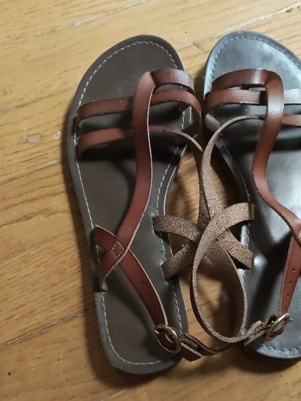Faded Glory Strappy Sandals 7